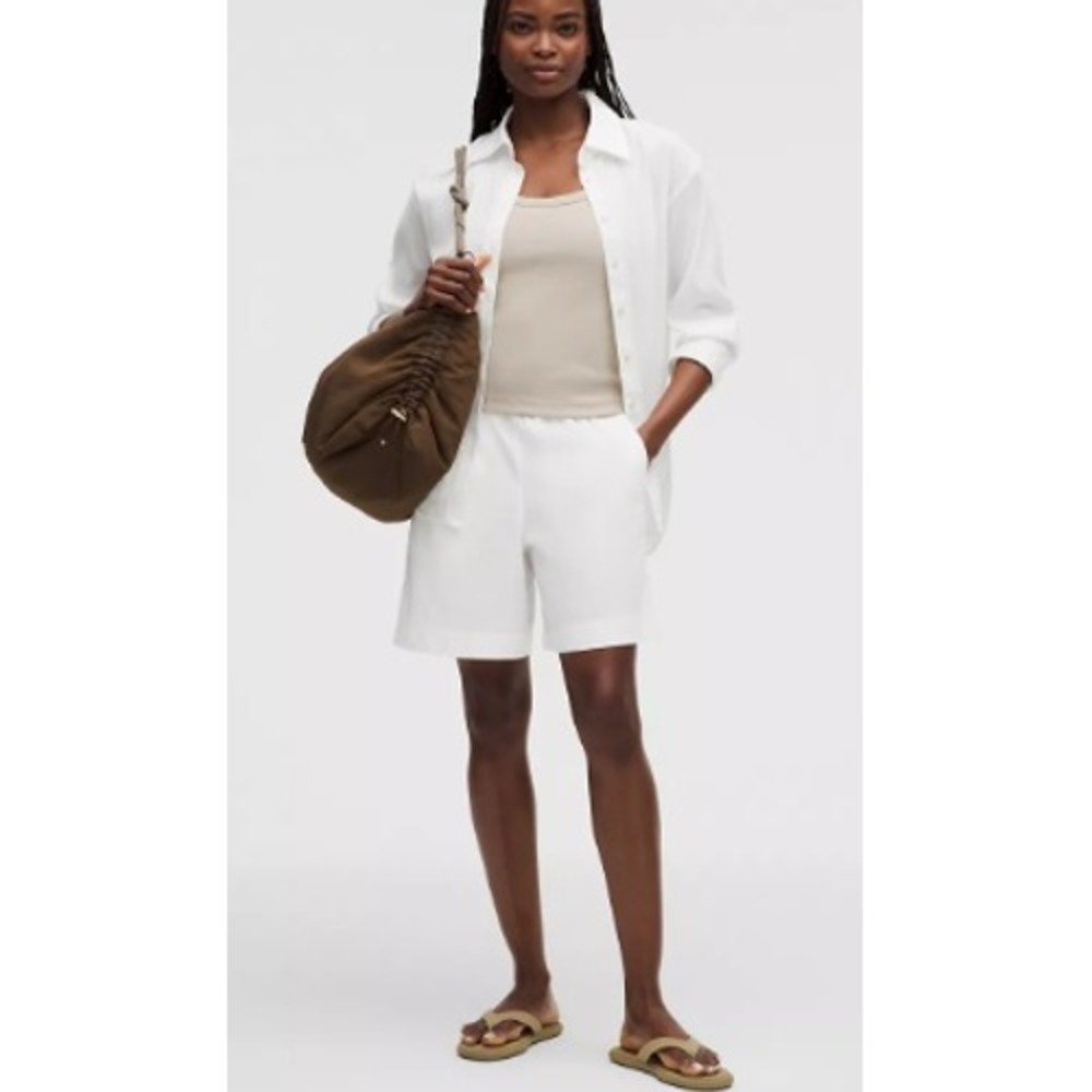 Lululemon LuluLinen HR Relaxed-Fit Short 7 White LW7DT8S NWT Women's Small